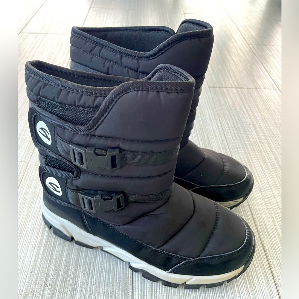 Snow boots kids 10-12